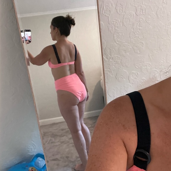 Aerie high waisted/high cut L bottoms and M lined top - Picture 3 of 10